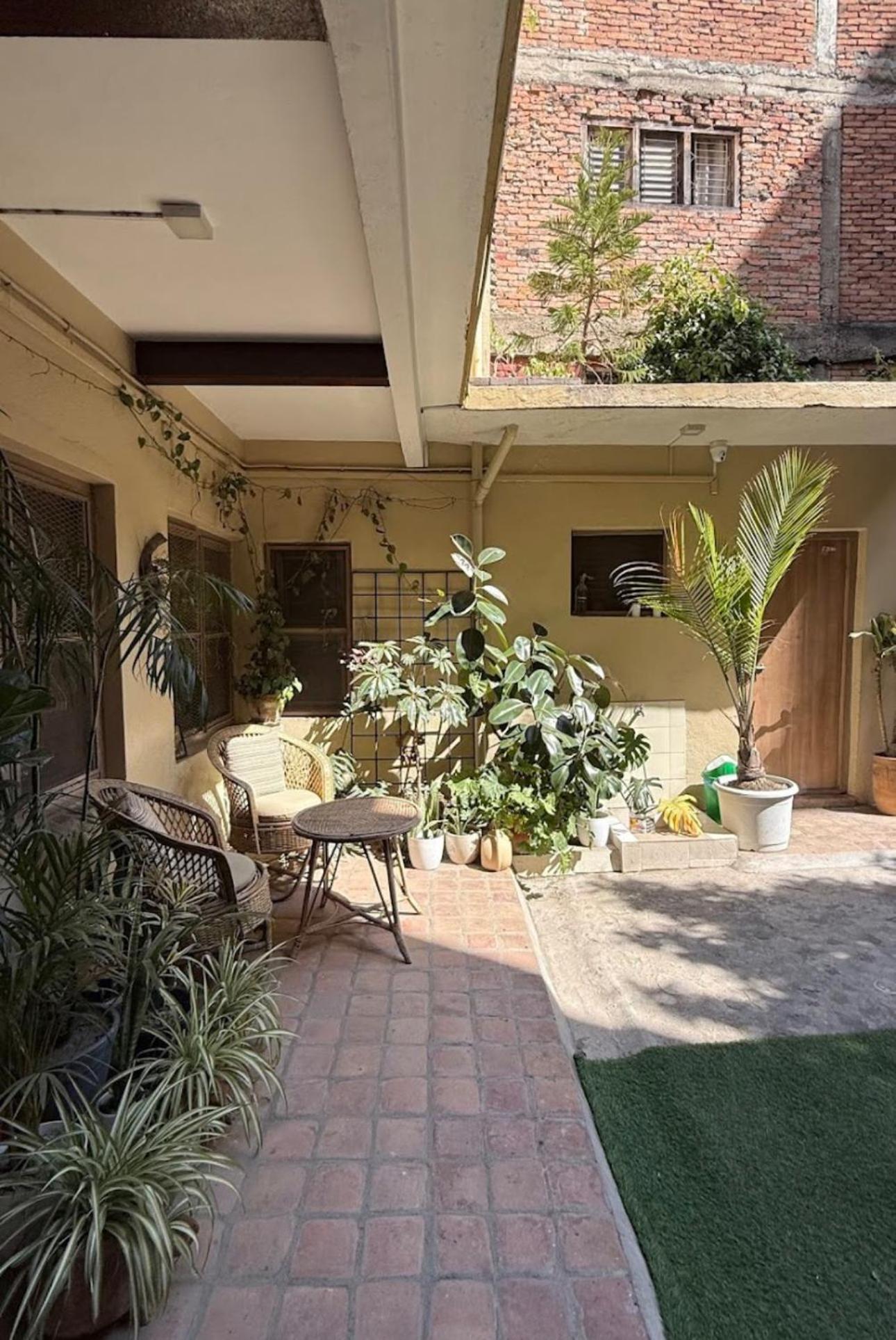 카트만두 The Melo Pomelo Courtyard. 아파트 외부 사진
