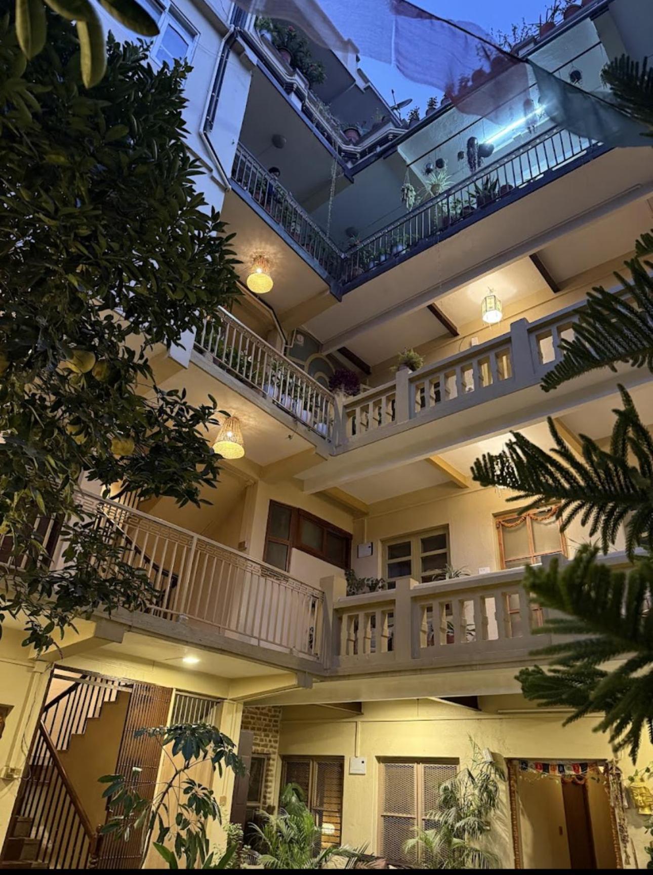 카트만두 The Melo Pomelo Courtyard. 아파트 외부 사진