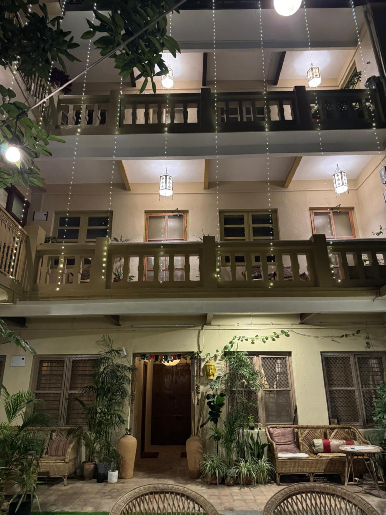 카트만두 The Melo Pomelo Courtyard. 아파트 외부 사진